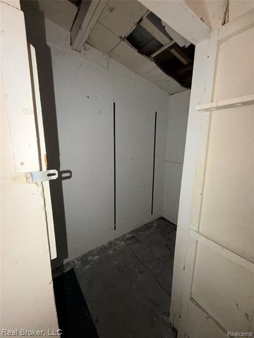 1953 Jiroch Street, Muskegon, MI 49442