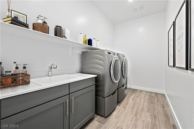 234 Bellevue Grove Avenue, Henderson, NV 89015