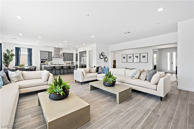 234 Bellevue Grove Avenue, Henderson, NV 89015