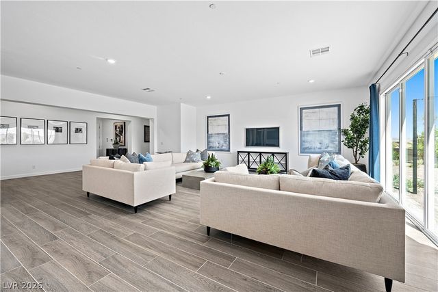 234 Bellevue Grove Avenue, Henderson, NV 89015