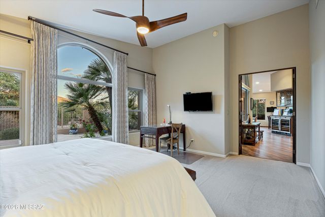 6384 N Desert Wind Circle, Tucson, AZ 85750