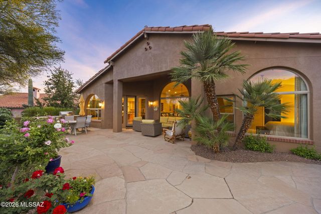 6384 N Desert Wind Circle, Tucson, AZ 85750