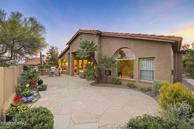 6384 N Desert Wind Circle, Tucson, AZ 85750