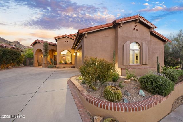 6384 N Desert Wind Circle, Tucson, AZ 85750