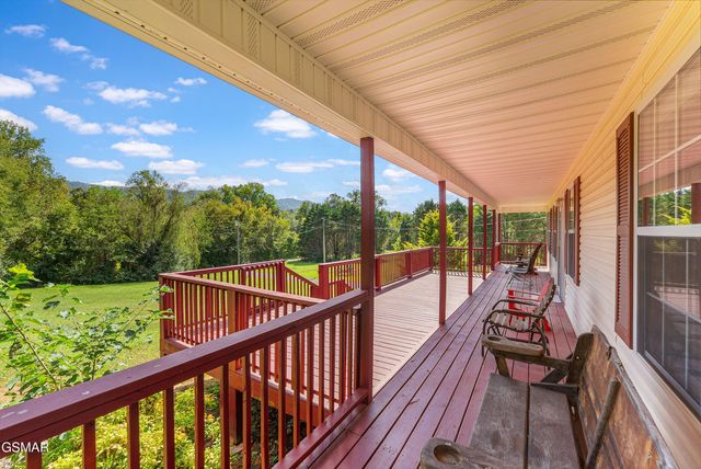 2255 Red Bank Road, Sevierville, TN 37876