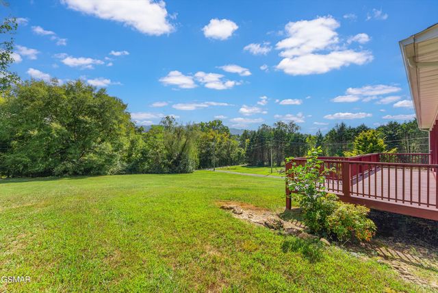 2255 Red Bank Road, Sevierville, TN 37876