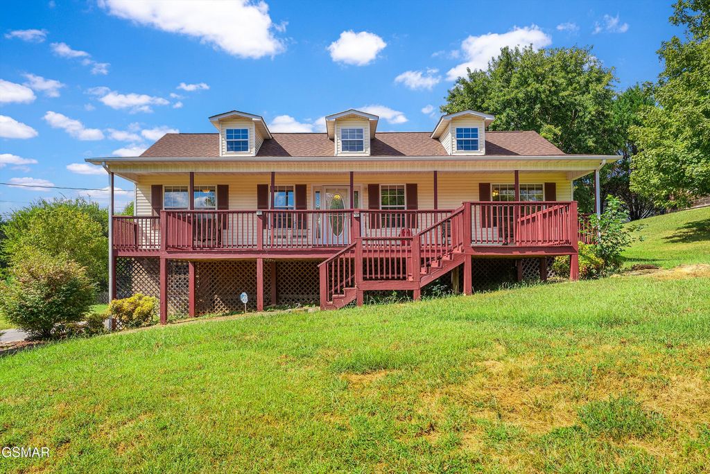 2255 Red Bank Road, Sevierville, TN 37876
