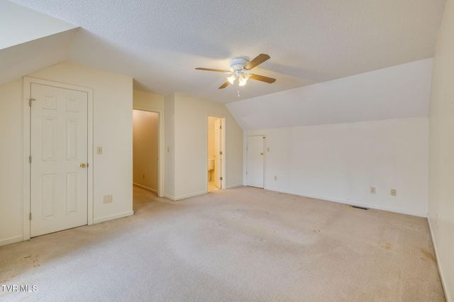 802 Cambridgeshire Court 802, Johnson City, TN 37615