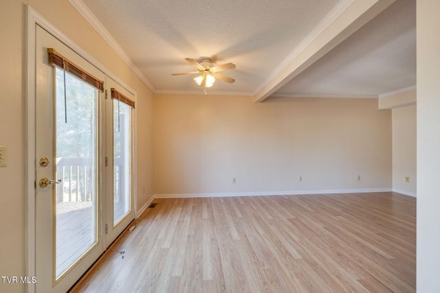 802 Cambridgeshire Court 802, Johnson City, TN 37615