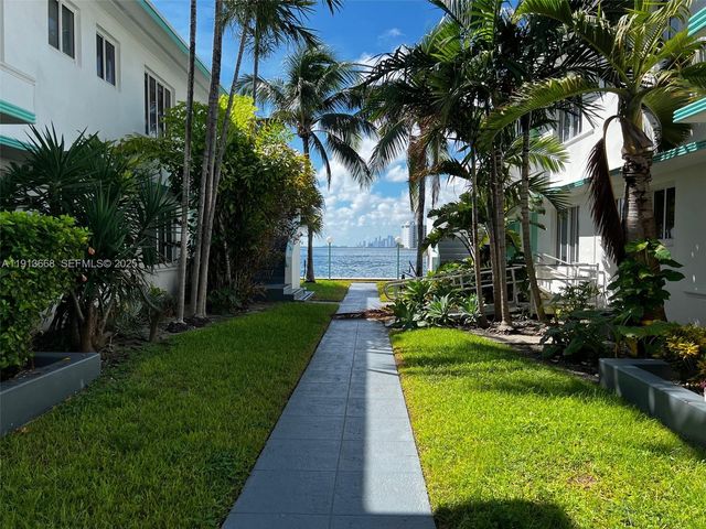 1990 Bay Dr 17, Miami Beach, FL 33141