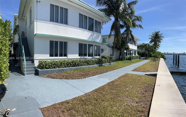 1990 Bay Dr 17, Miami Beach, FL 33141