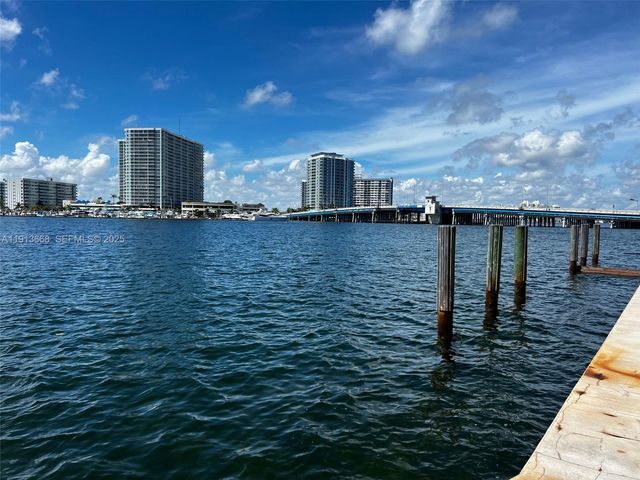 1990 Bay Dr 17, Miami Beach, FL 33141