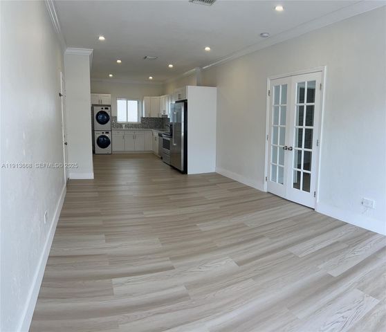 1990 Bay Dr 17, Miami Beach, FL 33141