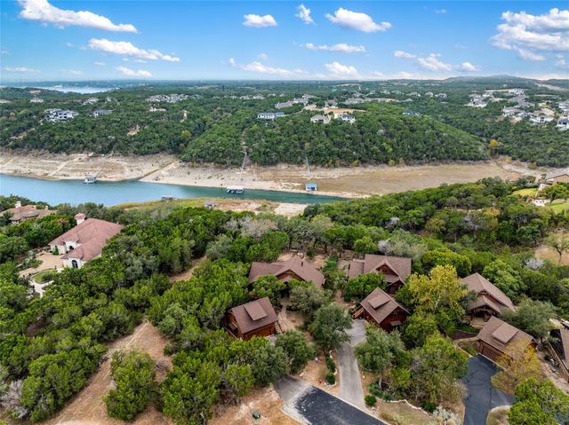 18616 Riverchase DR, Jonestown, TX 78645