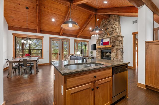 18616 Riverchase DR, Jonestown, TX 78645