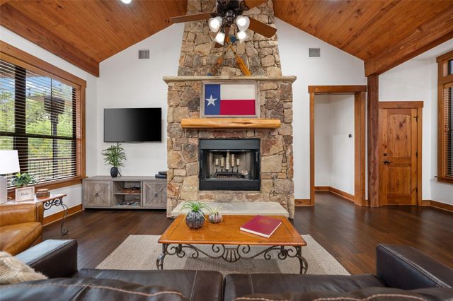 18616 Riverchase DR, Jonestown, TX 78645