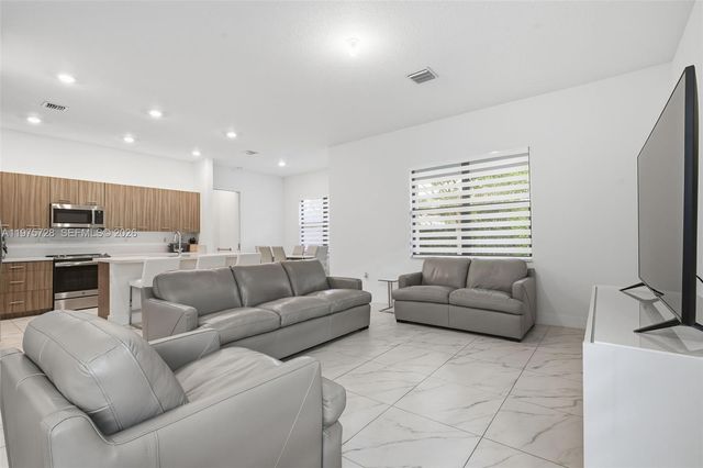 4409 SW 173rd Avenue, Miramar, FL 33029