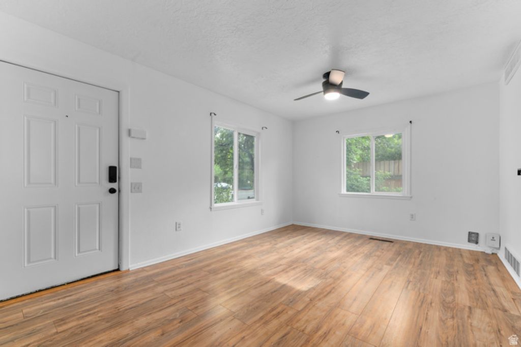 524 E WILSON AVE, Salt Lake City, UT 84105 — photo 4