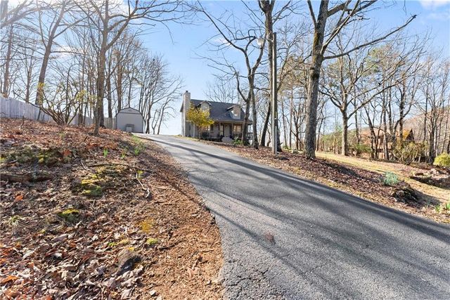 827 Laurel Ridge Road, Cleveland, GA 30528