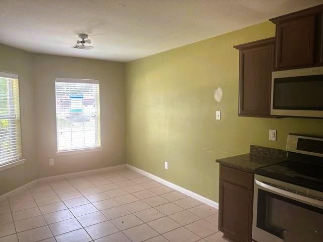 17135 Osprey Landing Drive, Hockley, TX 77447