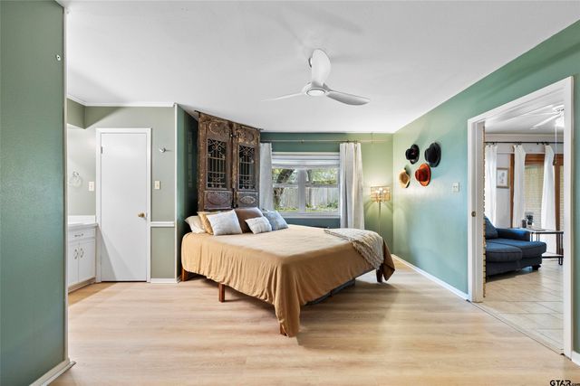 817 Bradley Drive, Athens, TX 75751