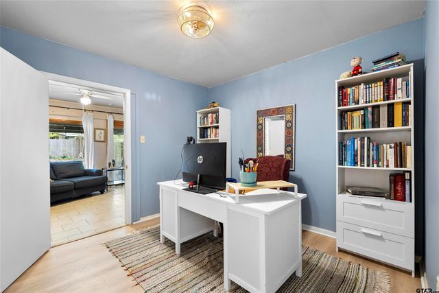 817 Bradley Drive, Athens, TX 75751