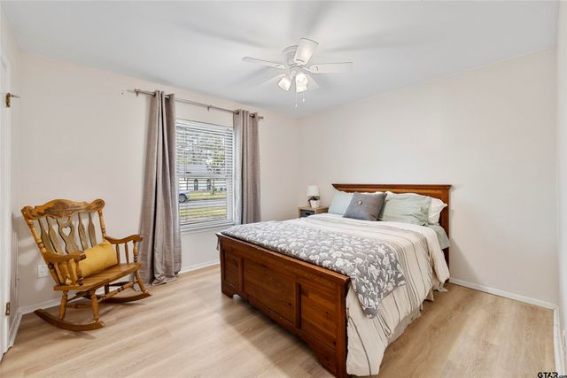 817 Bradley Drive, Athens, TX 75751