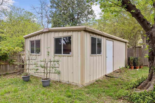 817 Bradley Drive, Athens, TX 75751