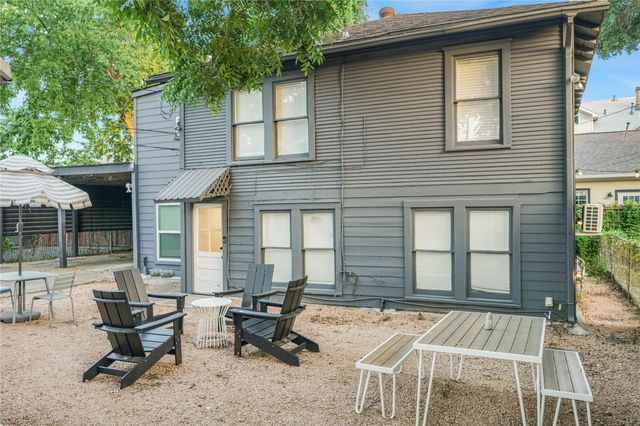 114 Redan 3, Houston, TX 77009