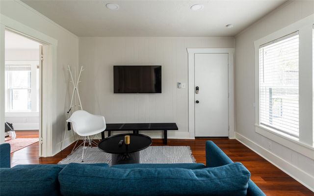 114 Redan 3, Houston, TX 77009