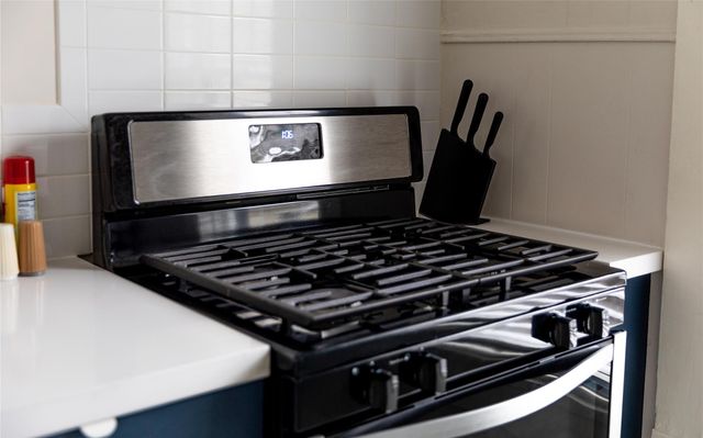 114 Redan 3, Houston, TX 77009