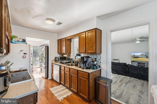 8124 SENECA VIEW DRIVE, Gaithersburg, MD 20882