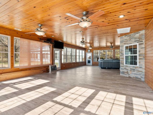 599 Gross Road, Guntersville, AL 35976