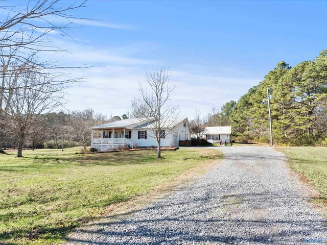 599 Gross Road, Guntersville, AL 35976