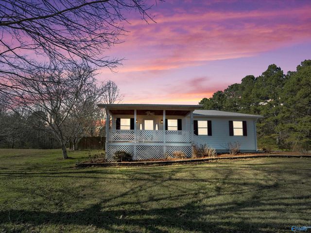 599 Gross Road, Guntersville, AL 35976