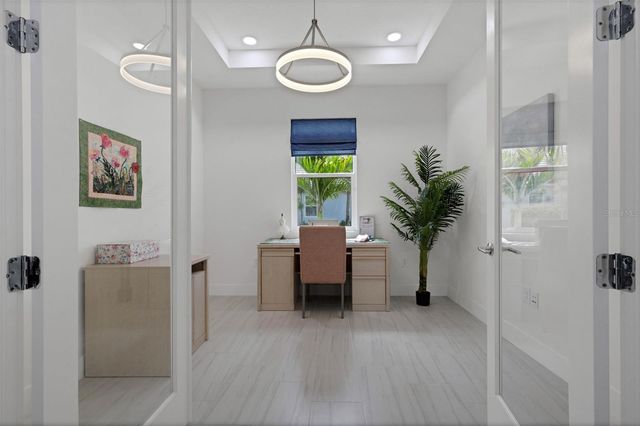 1104 WATERLINE COURT, Sarasota, FL 34240