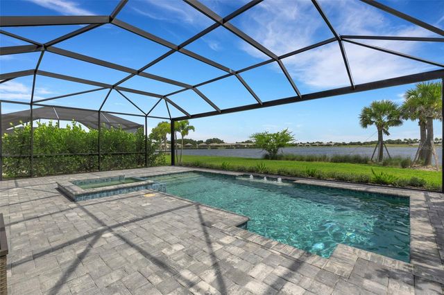 1104 WATERLINE COURT, Sarasota, FL 34240