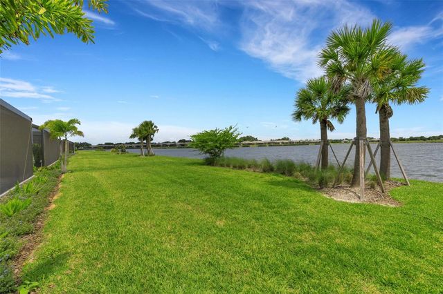 1104 WATERLINE COURT, Sarasota, FL 34240