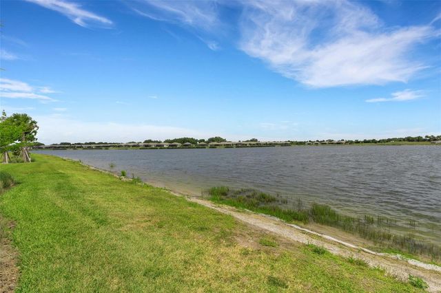 1104 WATERLINE COURT, Sarasota, FL 34240