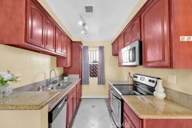 1781 Neil Armstrong St 112, Montebello, CA 90640