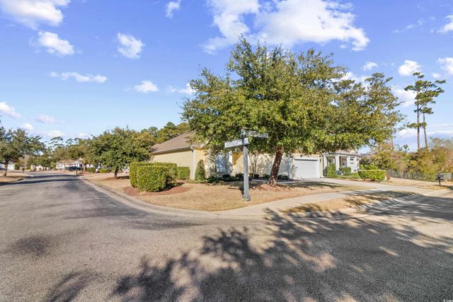 135 Sugar Loaf Ln., Murrells Inlet, SC 29576