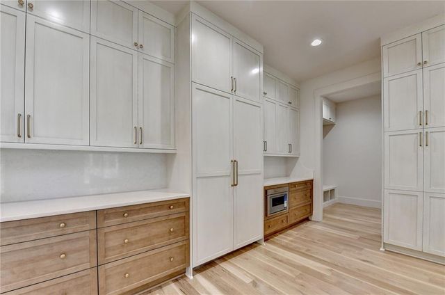 16011 Manor Club Drive, Alpharetta, GA 30004