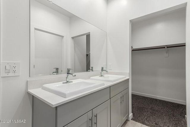 12711 E Joffroy Drive, Vail, AZ 85641