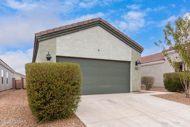 12711 E Joffroy Drive, Vail, AZ 85641