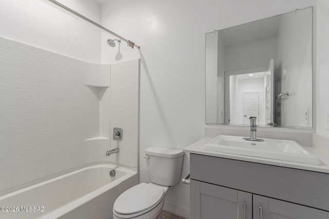 12711 E Joffroy Drive, Vail, AZ 85641