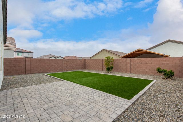 12711 E Joffroy Drive, Vail, AZ 85641