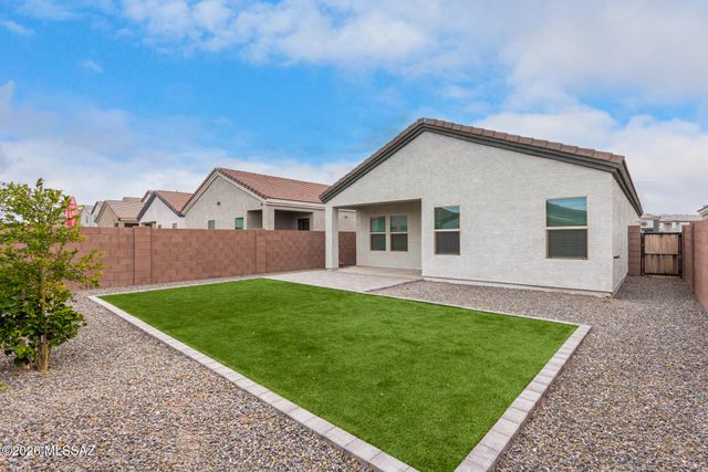 12711 E Joffroy Drive, Vail, AZ 85641