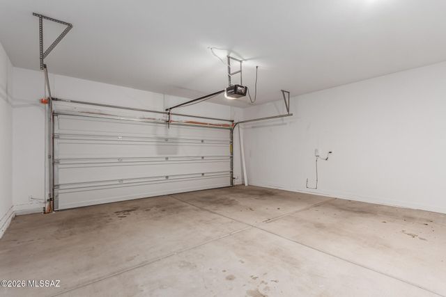 12711 E Joffroy Drive, Vail, AZ 85641