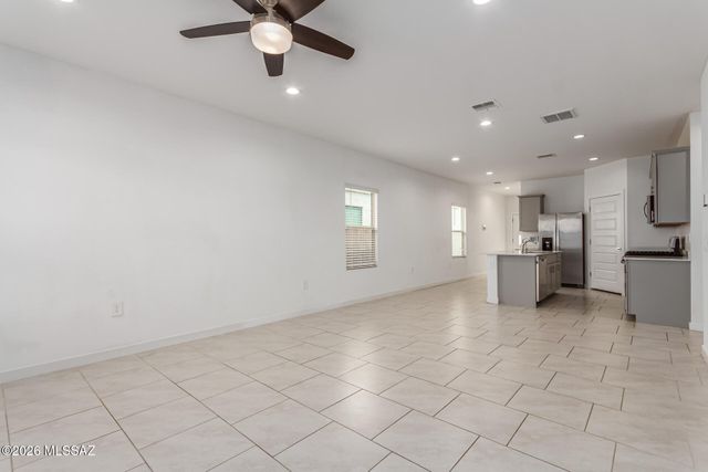 12711 E Joffroy Drive, Vail, AZ 85641