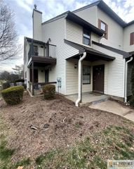 103 Woodbridge Common 103, Iselin, NJ 08830